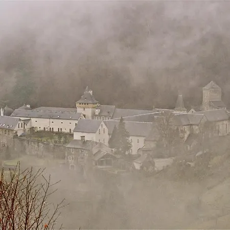 Aux Portes D'aubrac 2 Personnes 3*