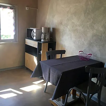 Aux Portes D'aubrac 2 Personnes 3*
