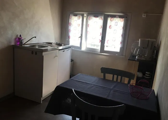 Aux Portes D'aubrac 2 Personnes 3*